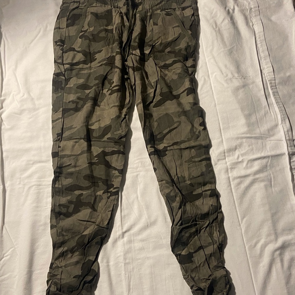 SO Camouflage Patterned Pants